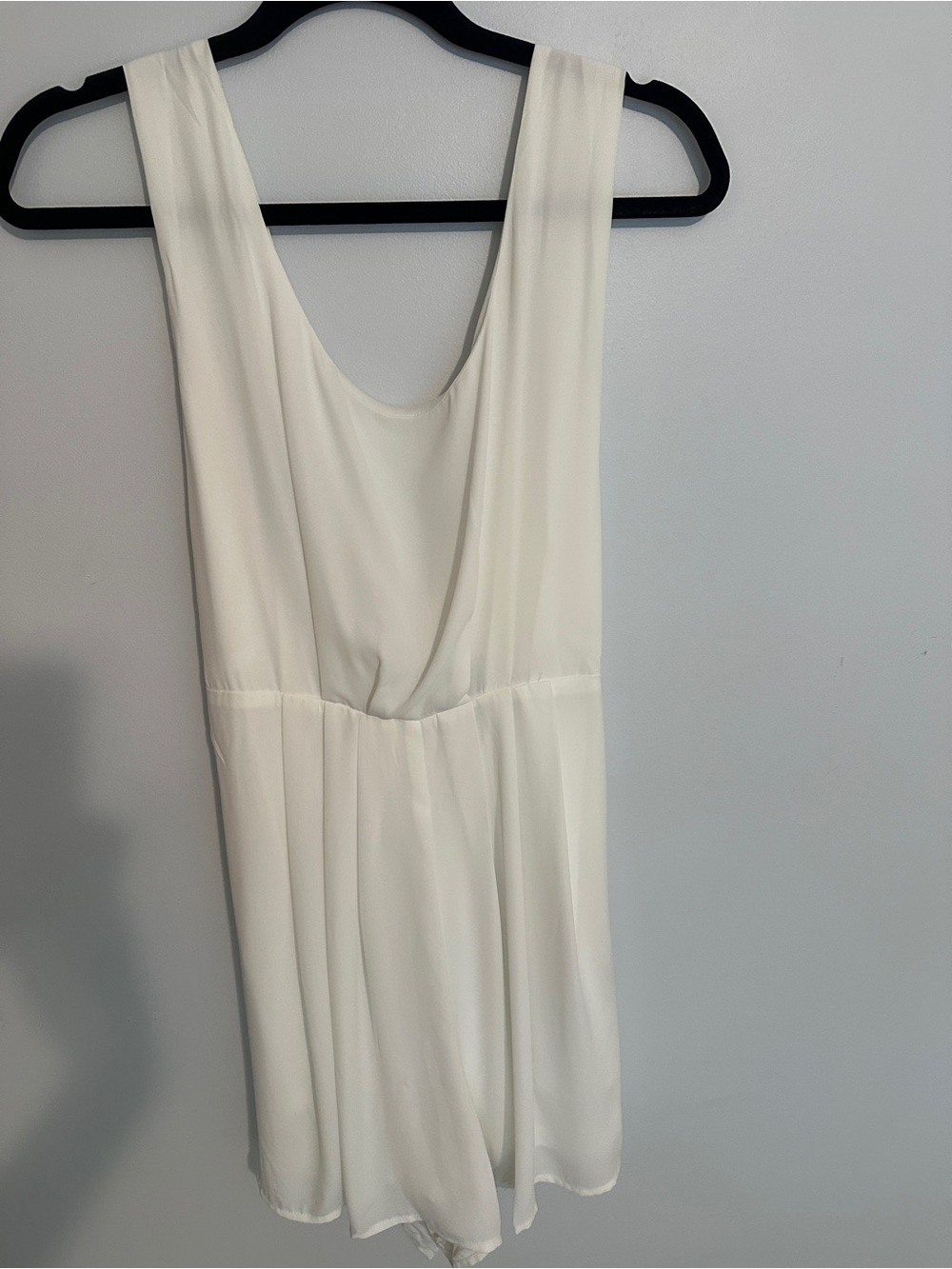 Women's White Sleeveless Tie-Back Romper